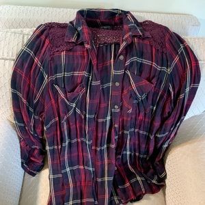 Women’s flannel shirt